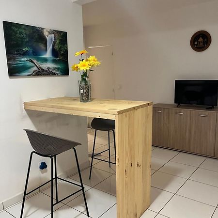 Chez Marc Apartment Les Abymes Exterior foto