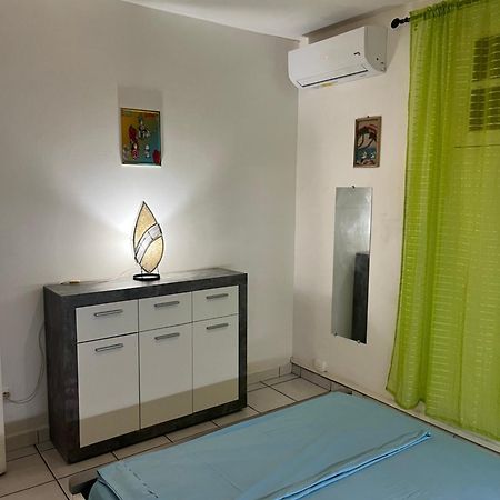 Chez Marc Apartment Les Abymes Exterior foto