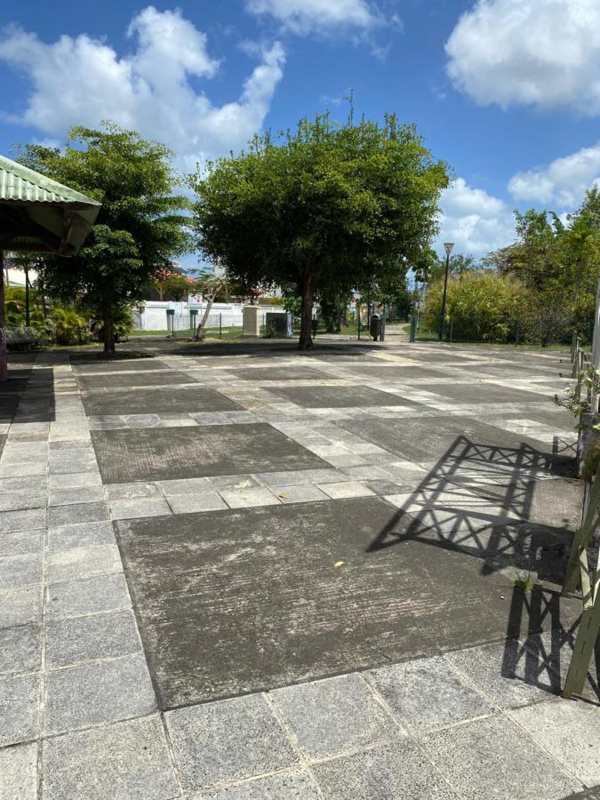 Chez Marc Apartment Les Abymes Exterior foto